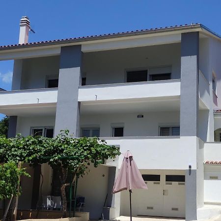 Apartman Emily, 6 Plus 2 Guests, Newly Refurbished Пула Екстер'єр фото